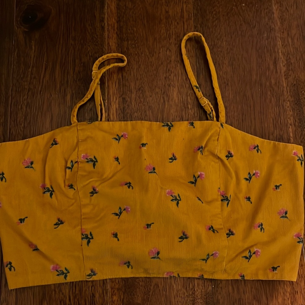 mustard yellow crop top with flowers, American eagle, barely worn size small